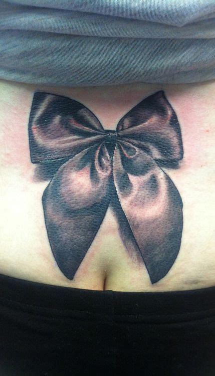 Buttcrack tattoo